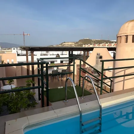 Atico Paraiso Con Piscina Privada アパート